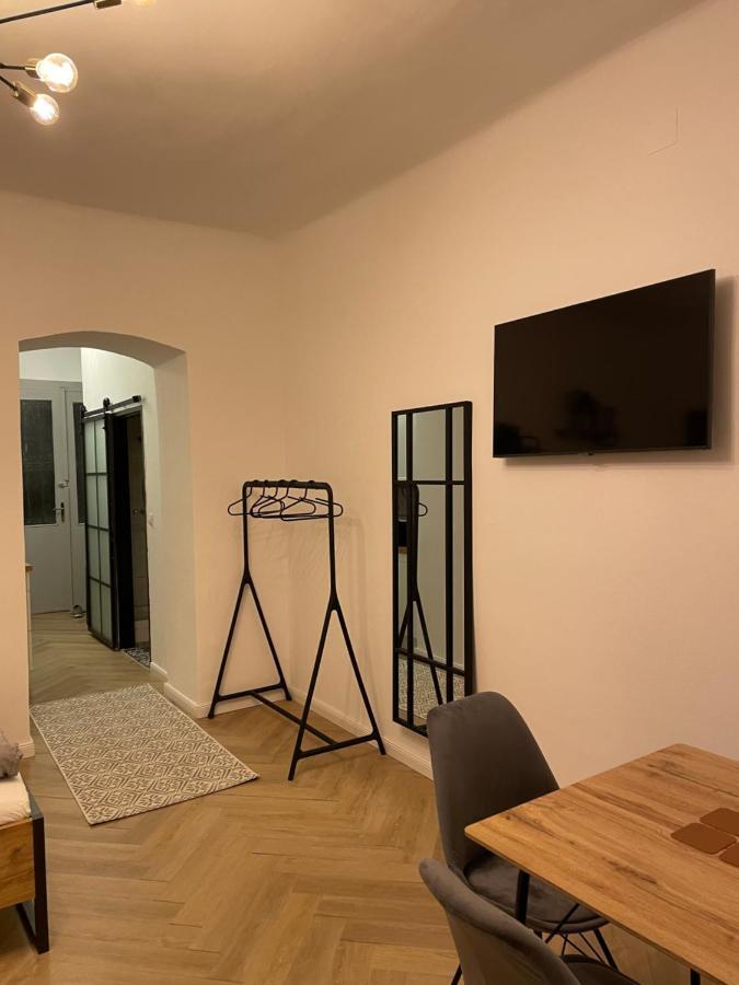 Trendy Apartment Near Schloss Schonbrunn Wien Eksteriør billede